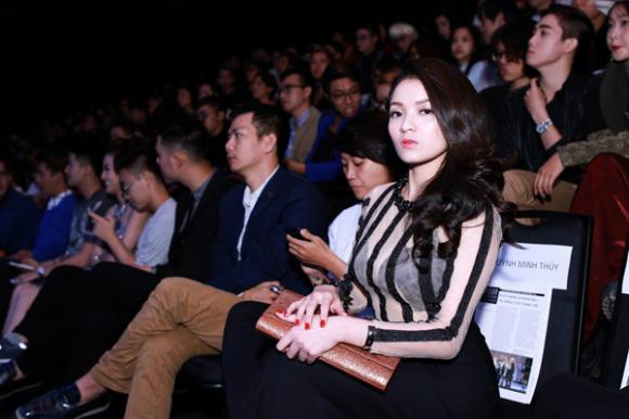 Thủy Top,Thủy Top và người yêu,Thuỷ Top tốt nghiệp,Thủy top tiết lộ bạn trai,thủy top siêu vòng 1,thủy top ra mắt mv