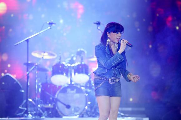 sao Việt, danh ca Bảo Yến, Bảo Yến giải nghệ, Bảo Yến biểu diễn bùng nổ, liveshow Bảo Yến