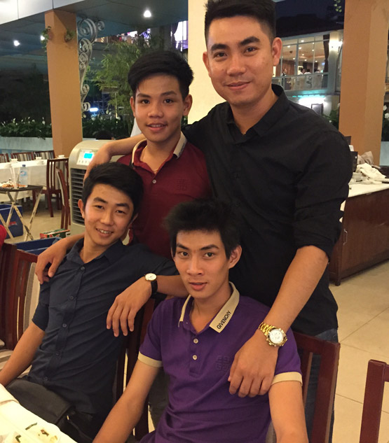 Nguyễn Hoàng, Phóng viên Nguyễn Hoàng, phong vien Nguyen Hoang, Sinh nhật Nguyễn Hoàng