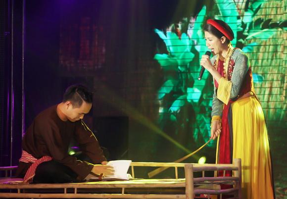 Sao việt,sao viet,người mẫu trang trần,diễn viên trang trần,sao việt toàn năng,đêm nhạc dân gian