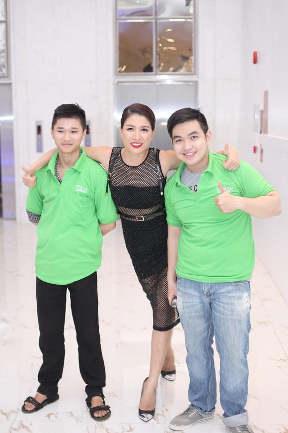Sao việt,sao viet,người mẫu trang trần,diễn viên trang trần,sao việt toàn năng,đêm nhạc dân gian