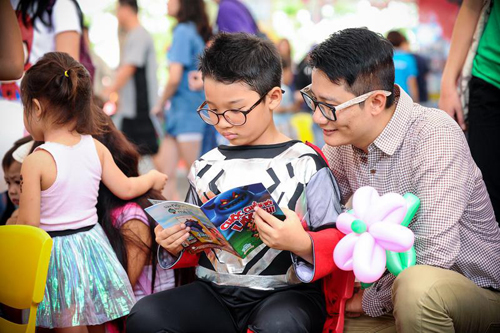 Comic Con Nhí, Tê Giác, Hoàng Bách