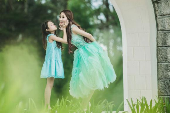 Khánh Thi và Quán quân BNHV, Khánh Thi và Linh Hoa xinh như công chúa, Khánh Thi và Quán quân BNHV tại Đà Lạt

