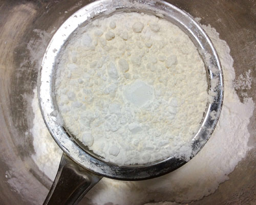 Giáng sinh,lễ giáng sinh,giáng sinh làm bánh gạo,bánh gạo cuộn dâu tây