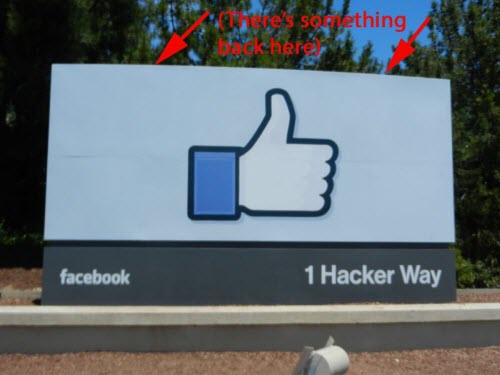 Facebook,tấm biển của Facebook,bất ngờ tấm biển