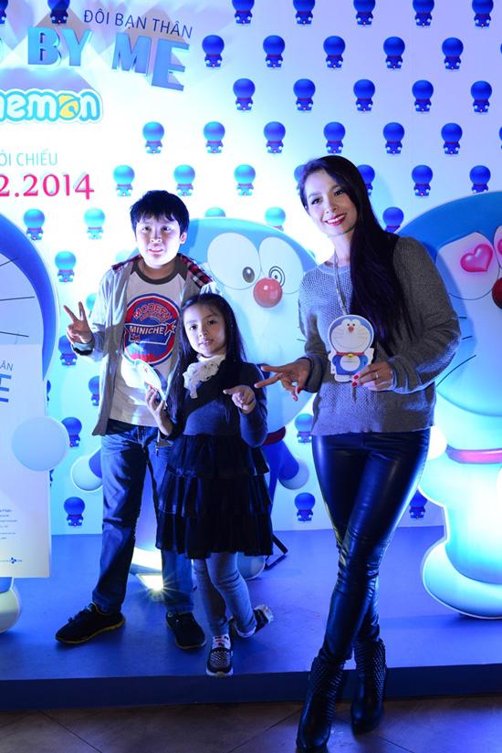 Doraemon: Stand By Me, phim tháng 12, Thúy Hằng, ba mẹ con Thúy Hằng