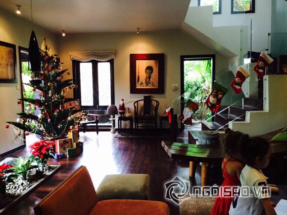 Hồng Nhung,Tôm,Tép,Tôm và Tép đón Giáng sinh,Tôm và Tép trang trí cây thông,cặp song sinh nhà Hồng Nhung