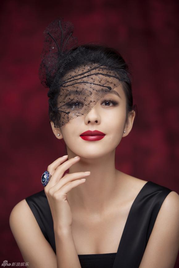 Đồng Lệ Á,Đồng Lệ Á đẹp,Đồng Lệ Á tóc xù,Đồng Lệ Á kết hôn,Đồng Lệ Á cá tính,Đồng Lệ Á bìa tạp chí,Đồng Lệ Á ảnh đẹp