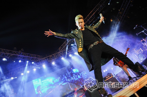 Sao việt,sao viet,ban nhạc ngũ cung,rockband ngũ cung,liveshow cao nguyên đá,ca sĩ hà trần