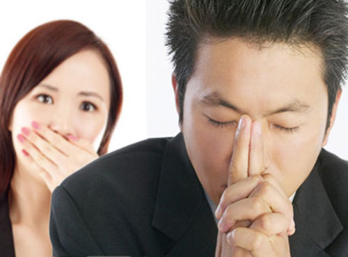Chồng,người chồng,vợ chồng,chồng trêu vợ,chồng trẻ con