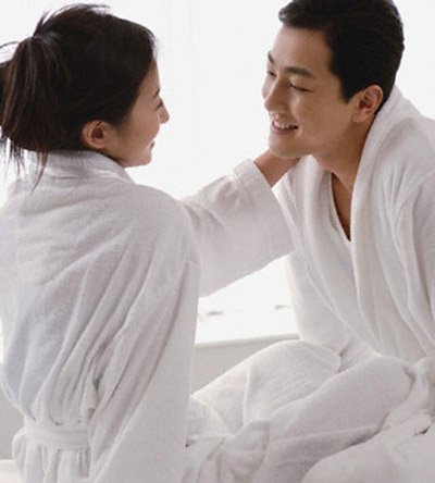 Chồng,người chồng,vợ chồng,chồng trêu vợ,chồng trẻ con