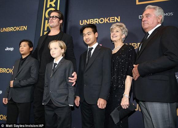 nhóc tỳ nhà Brad Pitt, Brad Pitt và Angelina Jolie, gia đình nhà Pitt Jolie, Pax Thiên 