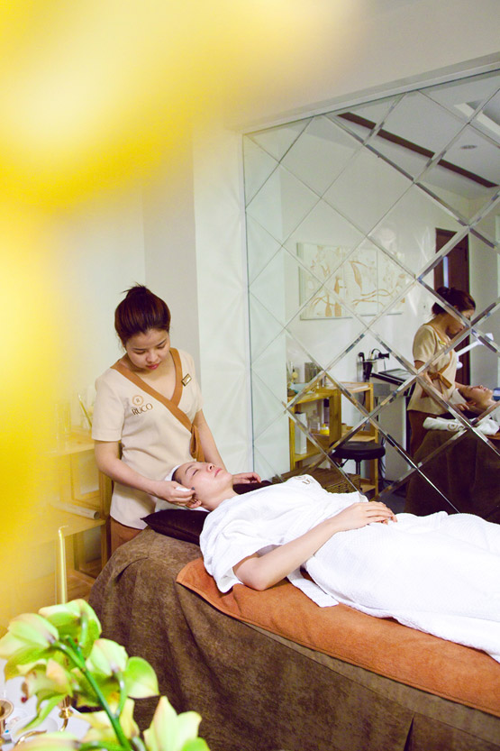 Linh Nga, Linh Nga chăm sóc da, Ruco Spa, da trắng sáng, mịn màng đến không tì vết.
