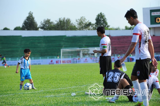 Con trai Tài Em trổ tài trên sân Long An, con trai Tài Em, Tài Em