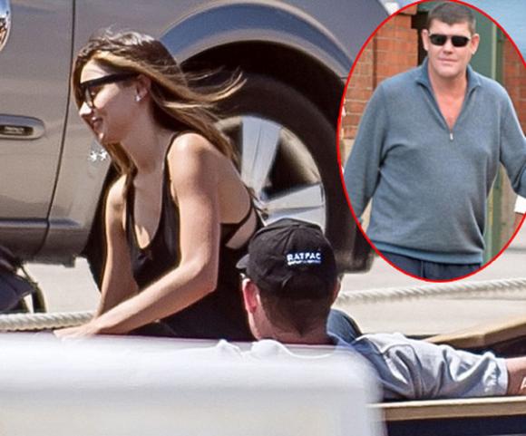 Miranda Kerr được tặng quà kim cương, Miranda Kerr và tỷ phú James Packer, Miranda Kerr và chồng cũ Orlando Bloom