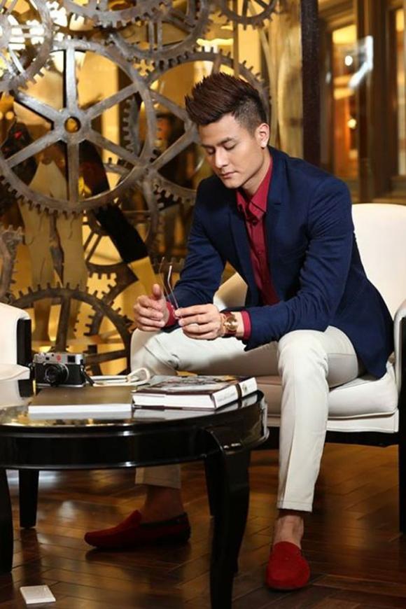 Vĩnh Thụy diện vest, Vĩnh Thụy đẹp trai lịch lãm, siêu mẫu Vĩnh Thụy
