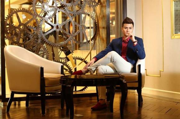 Vĩnh Thụy diện vest, Vĩnh Thụy đẹp trai lịch lãm, siêu mẫu Vĩnh Thụy
