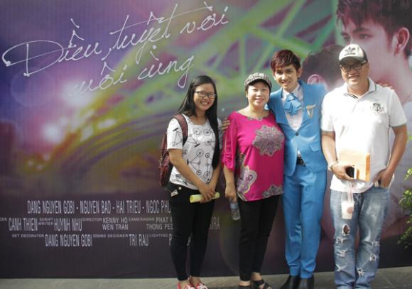 sao Việt, Phi Phụng, nghệ sĩ hài Phi Phụng, Phi Phụng ủng hộ con trai làm phim về đề tài đồng tính, bộ phim Điều tuyệt vời cuối cùng
