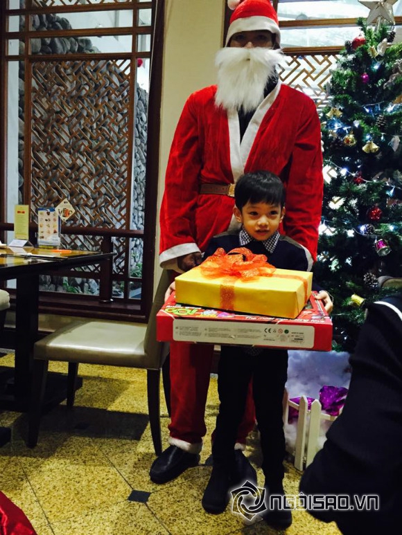 Hồ Ngọc Hà, Hà Hồ, Subeo, mẹ con Hà Hồ trượt băng, mẹ con Hà Hồ chơi Noel