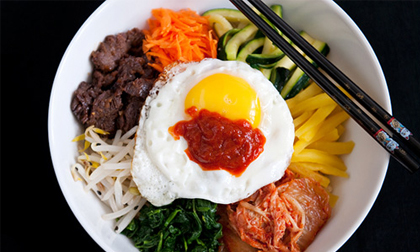 trứng cuộn cơm trộn Hàn Quốc,món ăn ngon cho buổi picnic,cách làm trứng cuộn cơm trộn Hàn Quốc,trứng cuộn cơm trộn Hàn Quốc bổ dưỡng