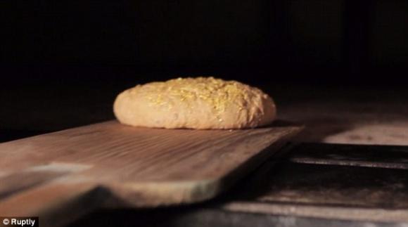 Bánh mì,bánh mì phủ vàng,ổ bánh mì bao phủ vàng