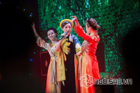 Sao việt,sao viet,ca sĩ phạm thu hà,giọng ca bán cổ điển,phạm thu hà diện áo dài