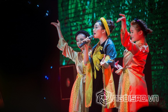 Sao việt,sao viet,ca sĩ phạm thu hà,giọng ca bán cổ điển,phạm thu hà diện áo dài