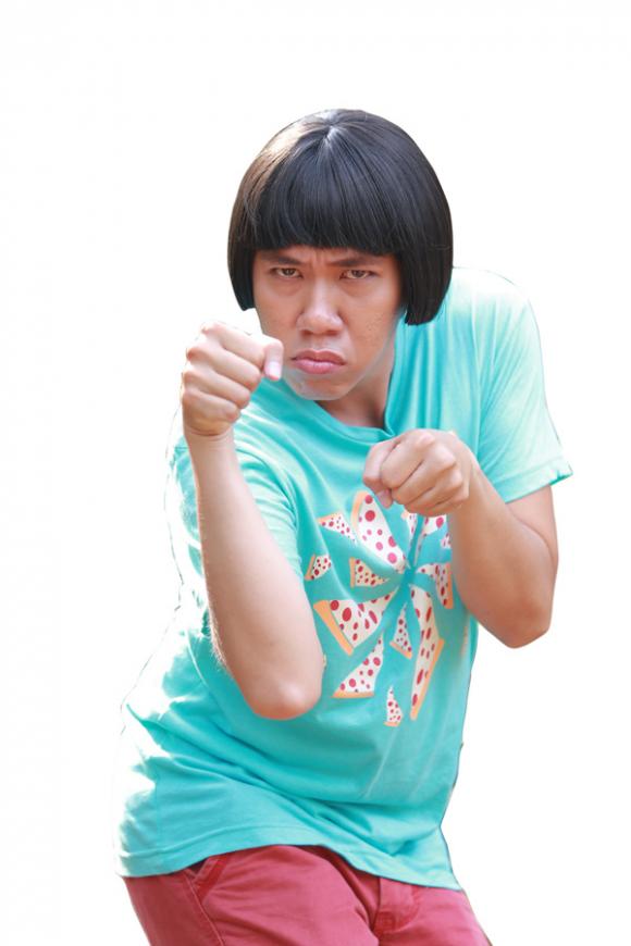 sao Việt, Trấn Thành, Trấn Thành - Anh Đức, Anh Đức đánh lẽ, Anh Đức bỏ rơi Trấn Thành, Chuyện tình 3 Đù