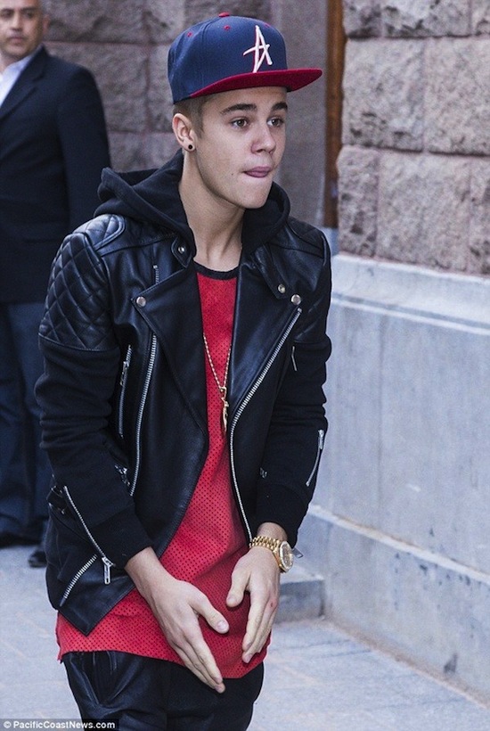 Justin Bieber, cô gái chuyển giới giống Justin, chuyển giới để giống Justin, bản sao Justin
