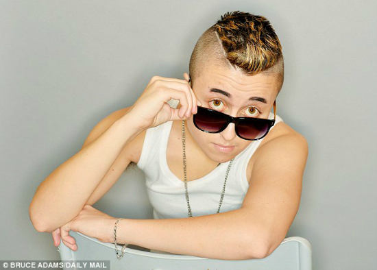 Justin Bieber, cô gái chuyển giới giống Justin, chuyển giới để giống Justin, bản sao Justin