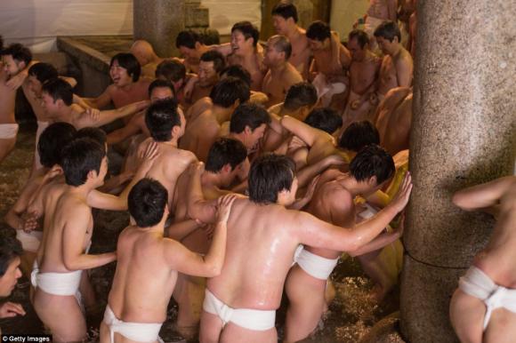 lễ hội đàn ông tắm trần ở nhật,Nhật bản,Lễ hội ở nhật bản