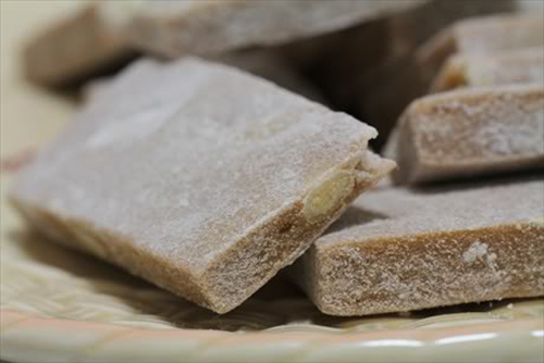 Đặc sản thanh hóa,Nem chua thanh hóa,Bánh đa Hậu Lộc,Mía Kim Tân