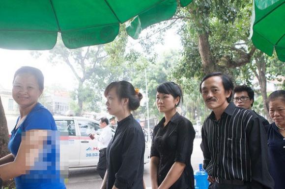Ngắm những bà xã xinh đẹp của các sao