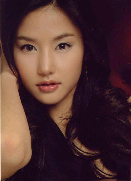 Bản sao Kim Tae Hee,Cư dân mạng,Giảnh viên xinh đẹp