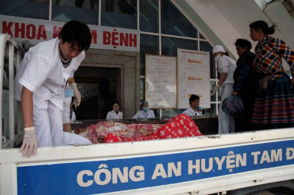 Sập cầu khi đưa ma,Tai nạn chết người,Tai nạn hy hữu,Sập cầu ở Lai Châu