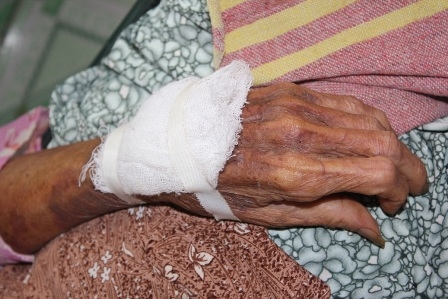 Vụ án hiếp dâm,Yêu râu xanh,Hiếp dâm cụ bà 80
