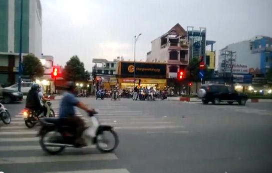 Những vụ đánh người trắng trợn giưa đường