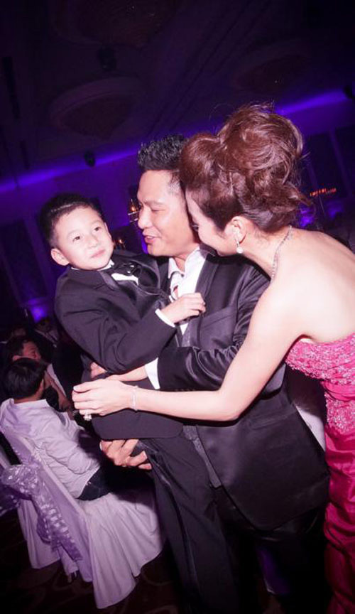 Jennifer Phạm,Kim Hiền,Showbiz việt