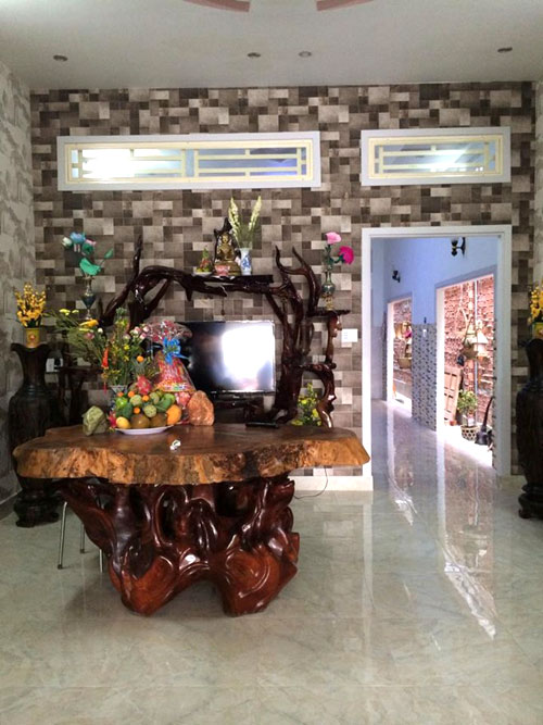 Tam Triều Dâng,Tiểu Angela Phương Trinh,Nhà Tam Triều Dâng