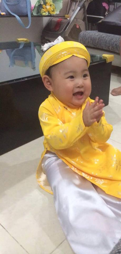 Hoa hậu,các cục cưng nhà các hoa hậu,hoa hậu Hương Giang khoe con gái