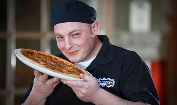 bánh Pizza cay nhất,chết vì Pizza