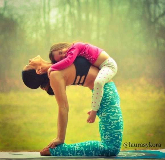 bà mẹ Yoga,bà mẹ dáng đẹp như chưa sinh con