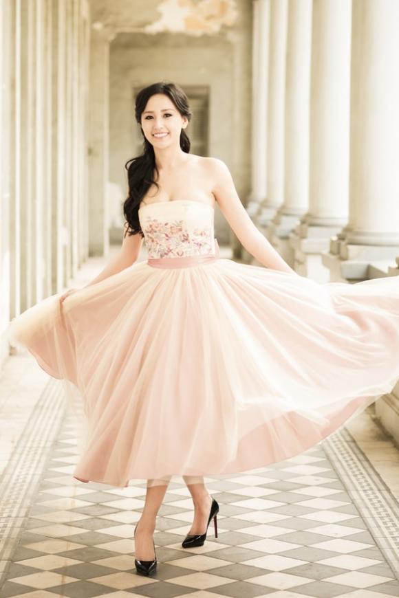 Mai Phương Thúy,Hoa hậu Mai Phương Thúy,Hoa hậu Việt Nam 2006
