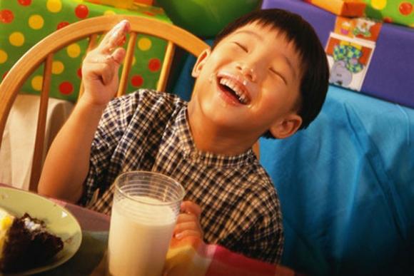 Chăm con,mẹo chăm con,lợi ích của việc chăm con