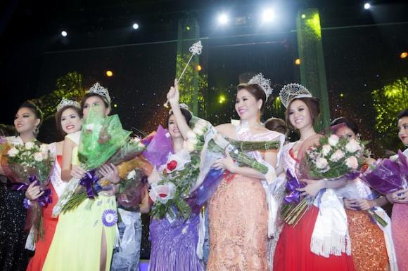  Chung kết Hoa hậu Phụ nữ người Việt Thế giới,Đêm hội Thời Trang,Minh Chánh,Hoa hậu Phụ nữ người Việt Thế giới