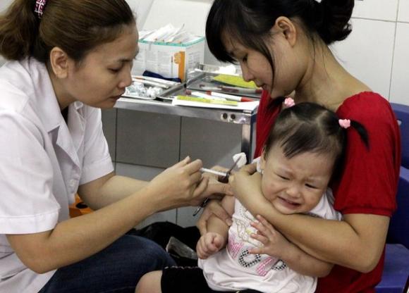 Tiêm phòng,tiêm phòng lao cho trẻ,lưu ý đưa con đi tiêm phòng