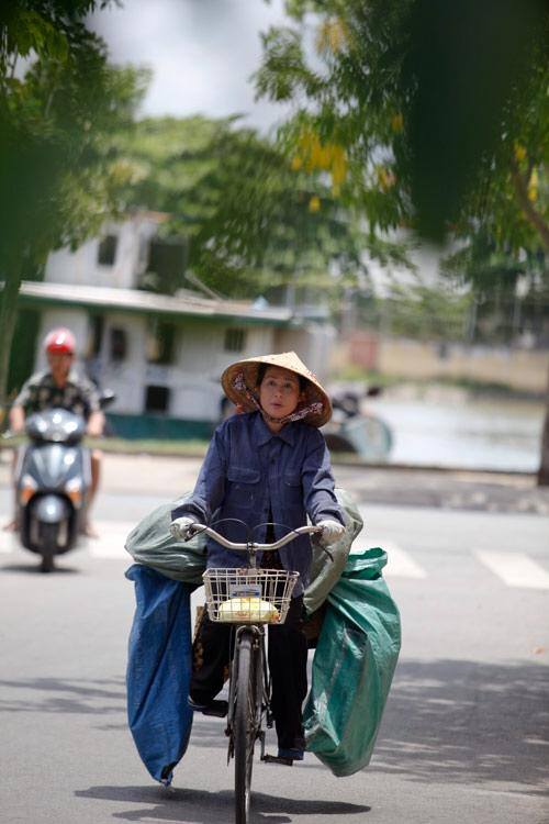 Vừa đi vừa khóc,Ca sĩ Minh Hằng,Lương Mạnh Hải,Vũ Ngọc Đãng