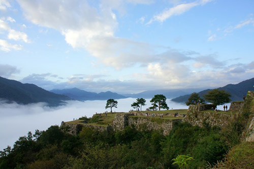 Lâu đài Takeda,Lâu đài trong mây,Du lịch nhật bản