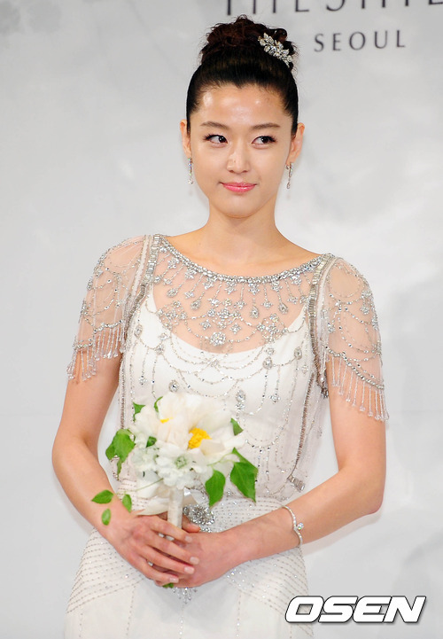 Những sao ở ẩn khi sinh con