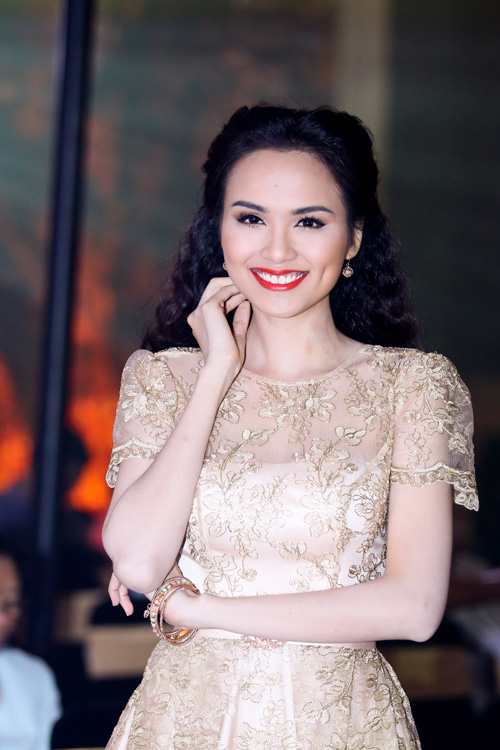 Diễm Hương,Hoa hậu Diễm Hương,Hoa hậu thế giới người việt 2010